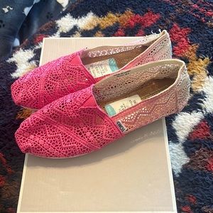 TOMS Ombre Pink   NWT
